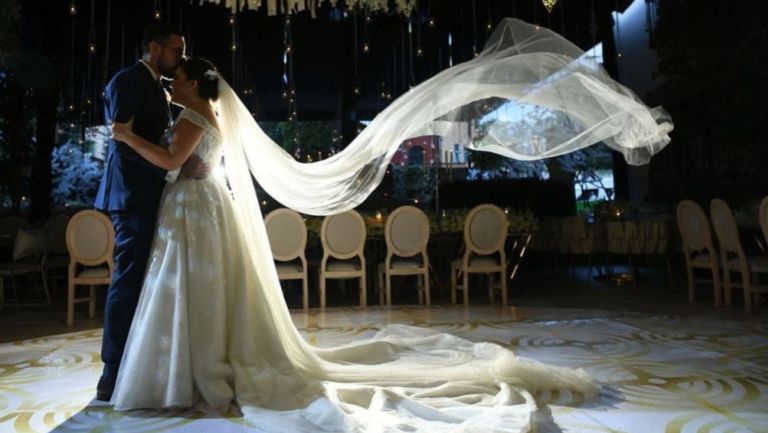 Mishelle Herrera y Fernando Poblete en su boda