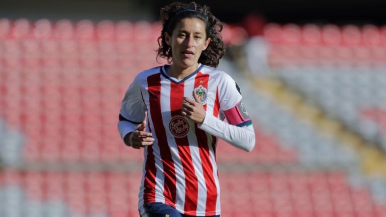 Tania Morales en un partido de Chivas