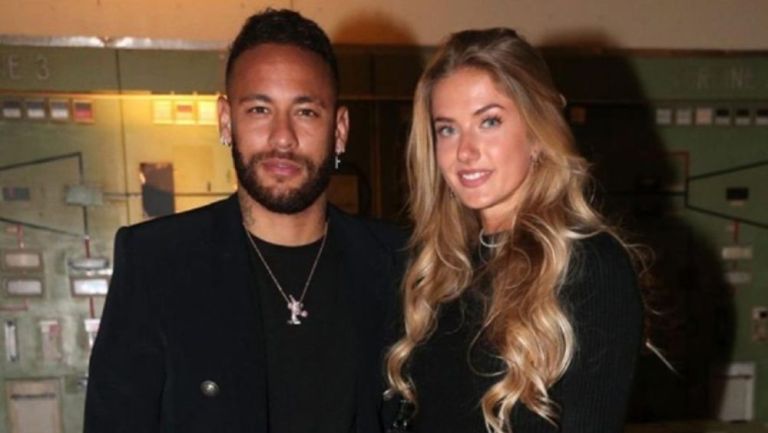 Neymar Jr. y la atleta Alica Schmidt