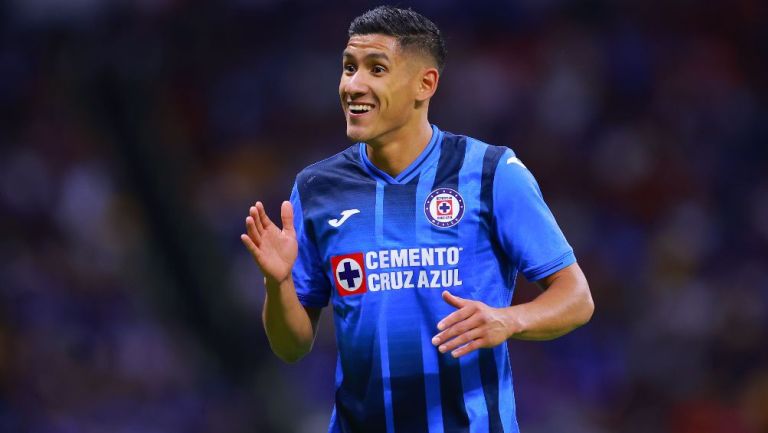 Uriel Antuna, delantero de Cruz Azul