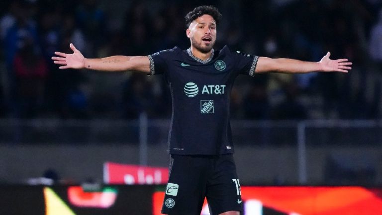 Bruno Valdez en un partido del América