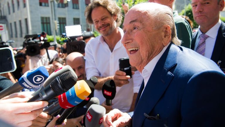 Blatter será indemnizado por daños por el FIFA Gate