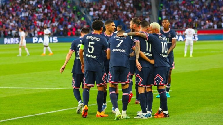 Jugadores del PSG durante partido