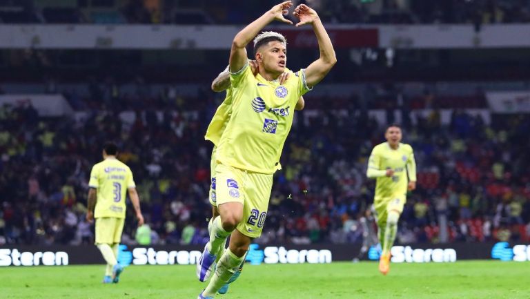 Richard Sánchez, mediocampista del América