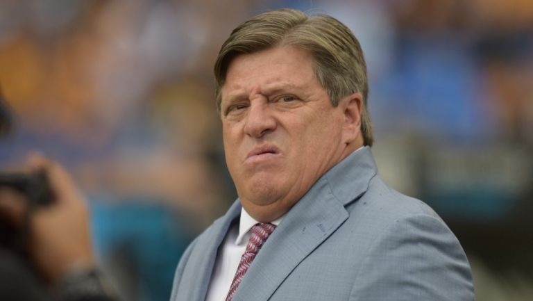 Miguel Herrera en partido con Tigres