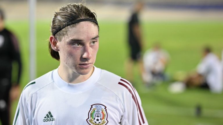 Marcelo Flores en un entrenamiento con el Tri