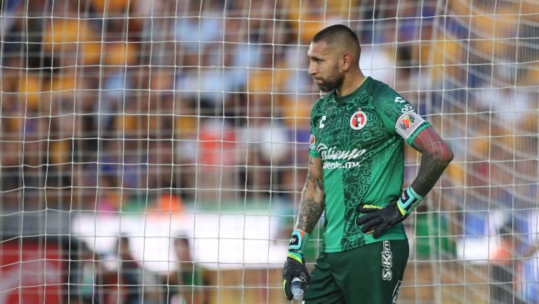 Jona Orozco en un partido de Xolos