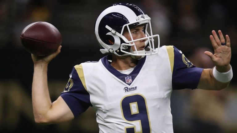 NFL: Luis Pérez, quarterback de ascendencia mexicana, firmó con los Rams