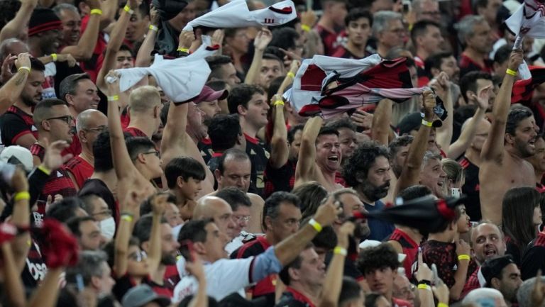 Video: Batalla campal entre aficionados de Flamengo