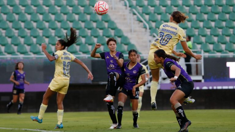 Video: Nicki Hernandez marcó gol estilo 'juego de pelota prehispánico'