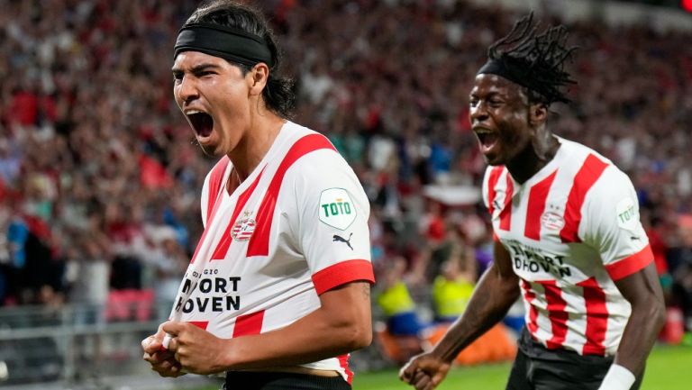 Erick Gutiérrez con el PSV