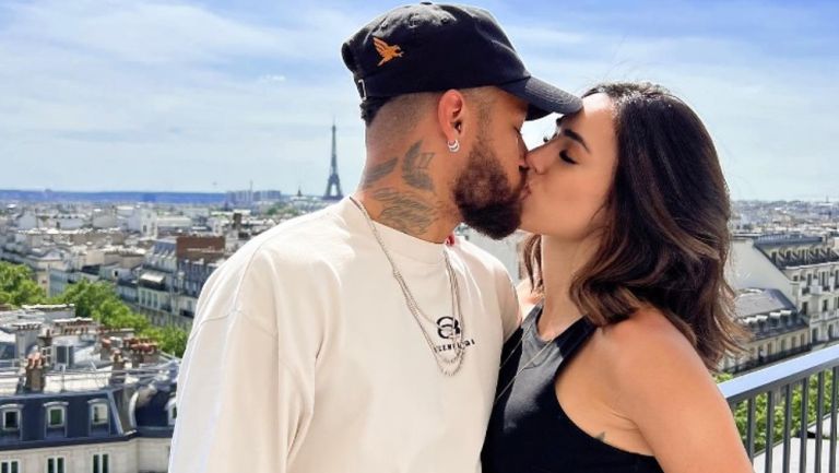 Neymar y Bruna Biancardi en París