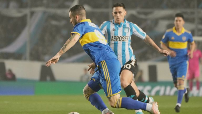 Benedetto durante un partido con Boca Jrs.