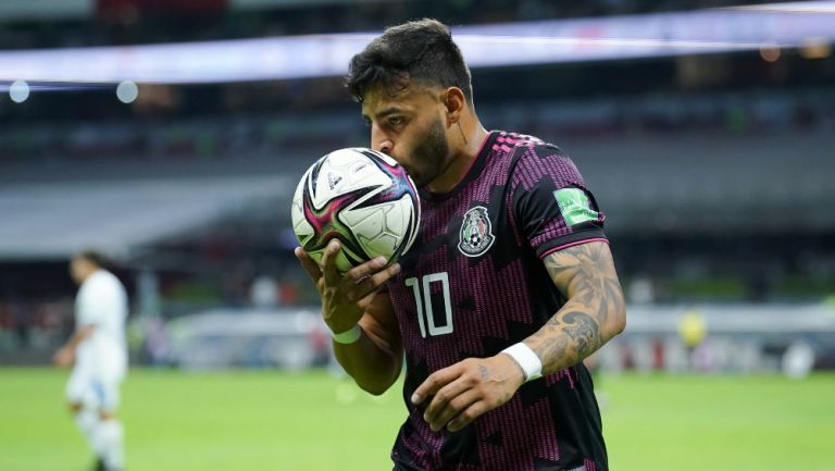 Alexis Vega dedicará Qatar 2022 a Tecatito Corona