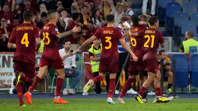 AS Roma celebra ante Cremonese