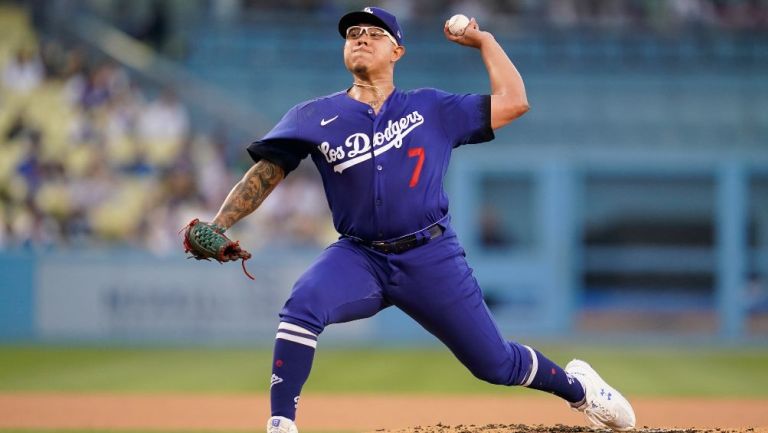 Julio Urías perdió el duelo de este lunes