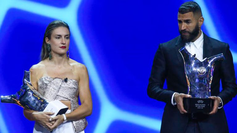 Putellas y Benzema tras recibir galardón