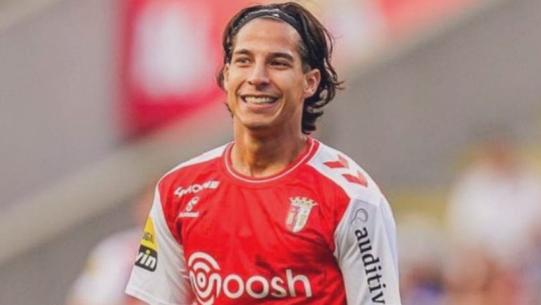 Diego Lainez: Gol del mexicano en goleada del Sporting Braga al Arouca