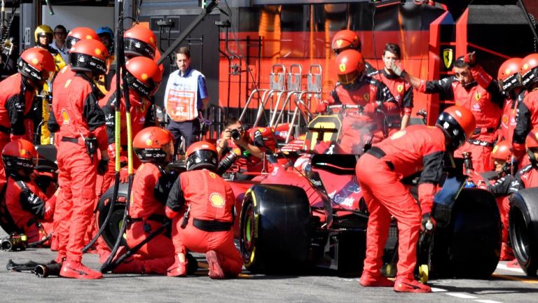 Leclerc en boxes 