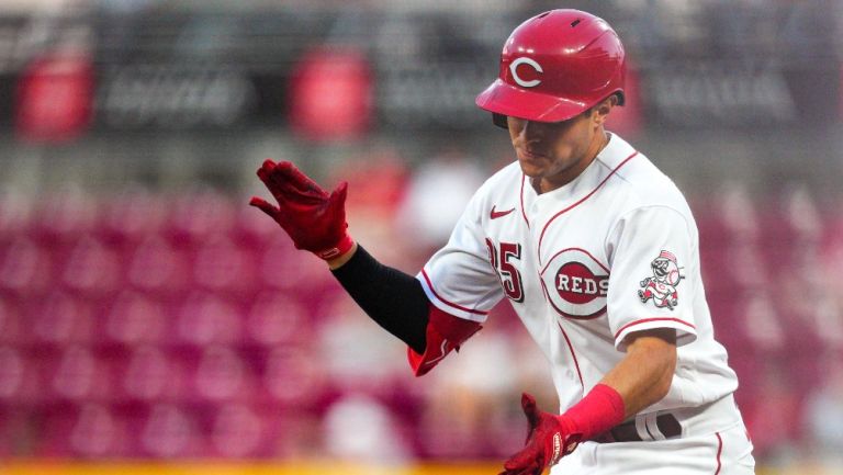 Alejo López: Tres imparables del mexicano en victoria de Reds ante Cardinals