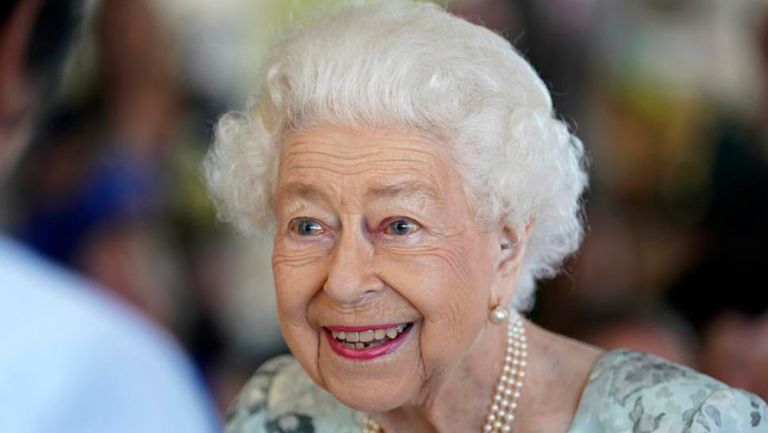 La reina Isabel II durante un evento