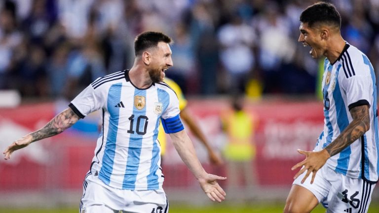 Messi en celebración de gol con Argentina