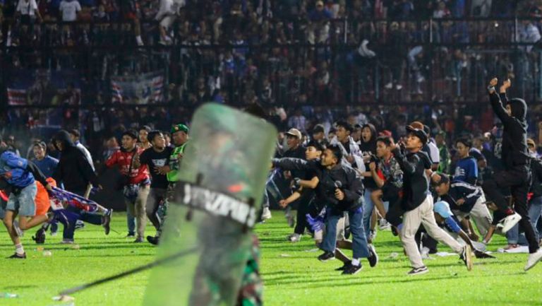 Violencia en el futbol de Indonesia