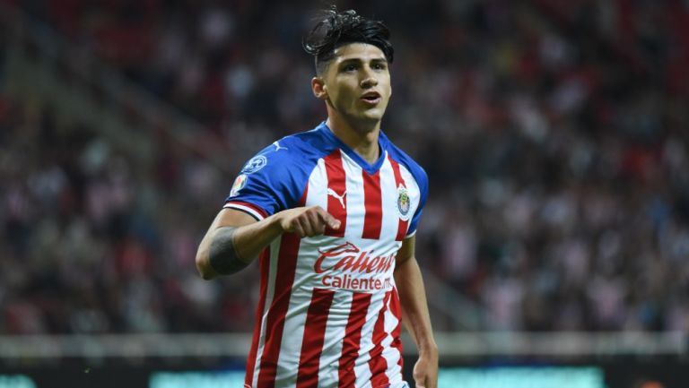 Alan Pulido quiere regresar a Chivas