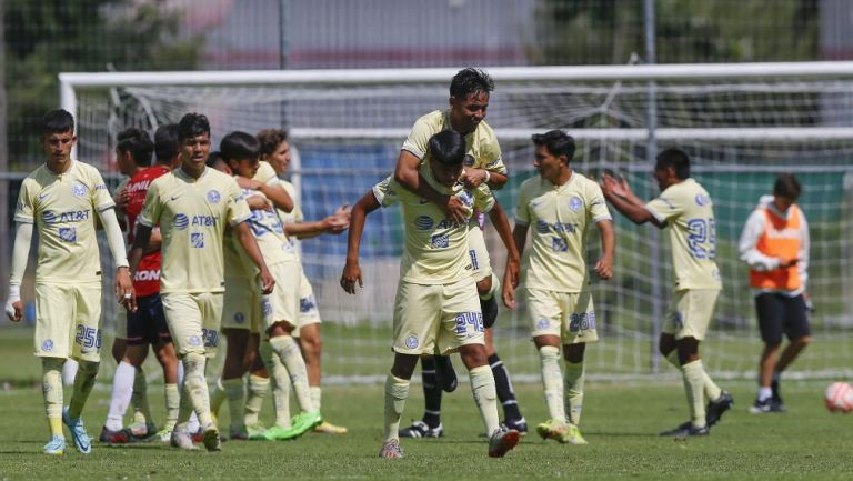 América Sub 18 en festejo de gol