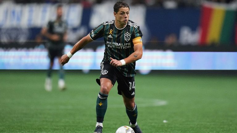 Chicharito en un juego con Galaxy 