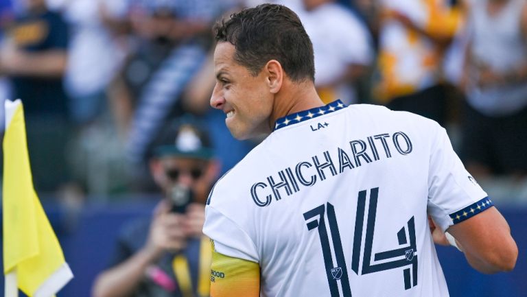 Chicharito en un juego con Galaxy 