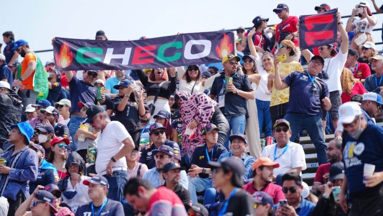 Checo Pérez: Afición modificó 'Cielito Lindo' para apoyar al mexicano en el GP de nuestro país