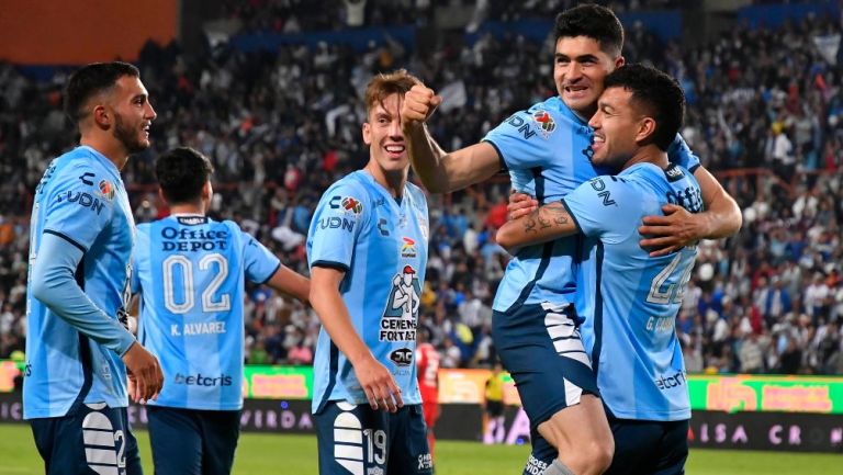 Jugadores de Pachuca en festejo