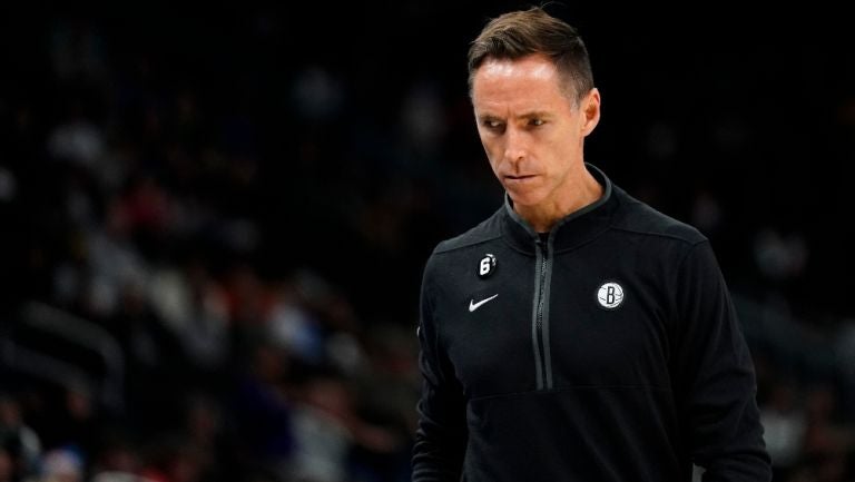 Steve Nash dejó de ser entrenador de los Nets