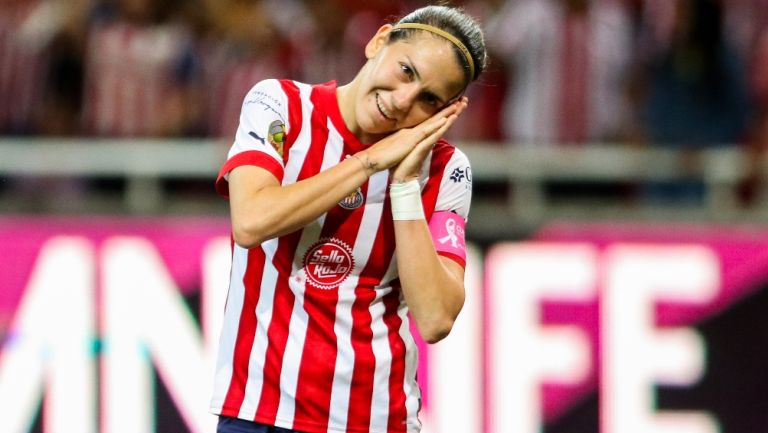 Licha Cervantes en un partido de Chivas Femenil