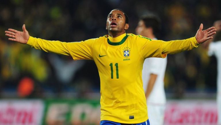 Robinho con Brasil