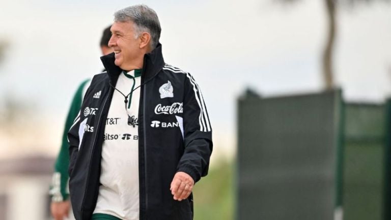 Gerardo Martino previo a un entrenamiento de la Selección Mexicana