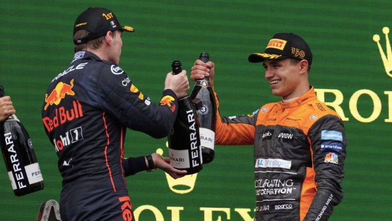 Norris y Verstappen compartiendo podio