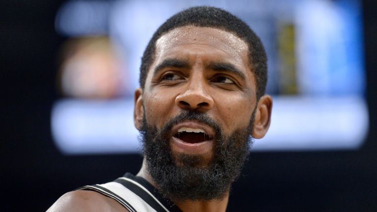 Kyrie Irving fue suspendido por los Nets