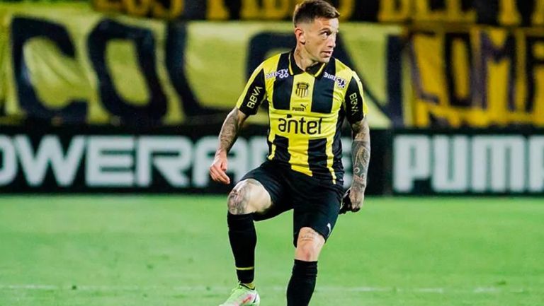 Brian Lozano con Peñarol