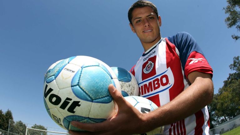 Chicharito, un ídolo del Guadalajara