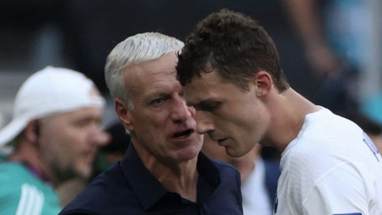 Pavard y Deschamps durante un encuentro