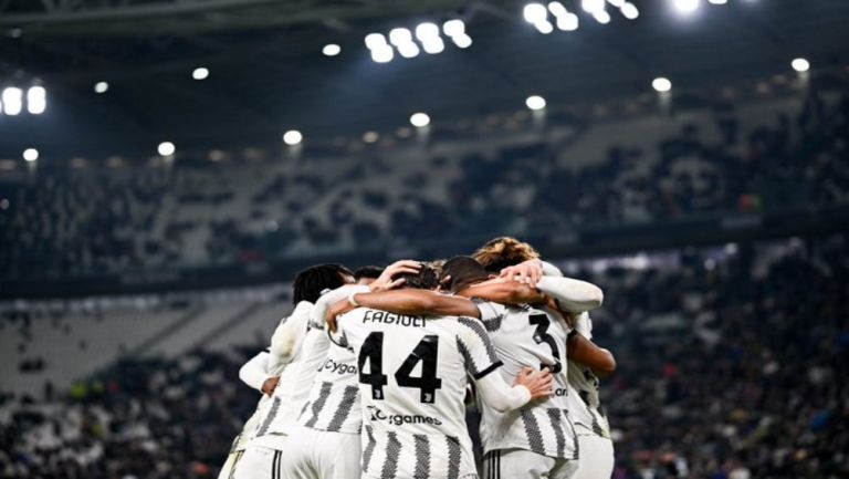 Juventus festejando victoria ante Lazio