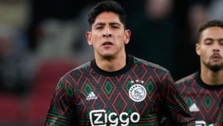 Edson Álvarez fue titular con el Ajax