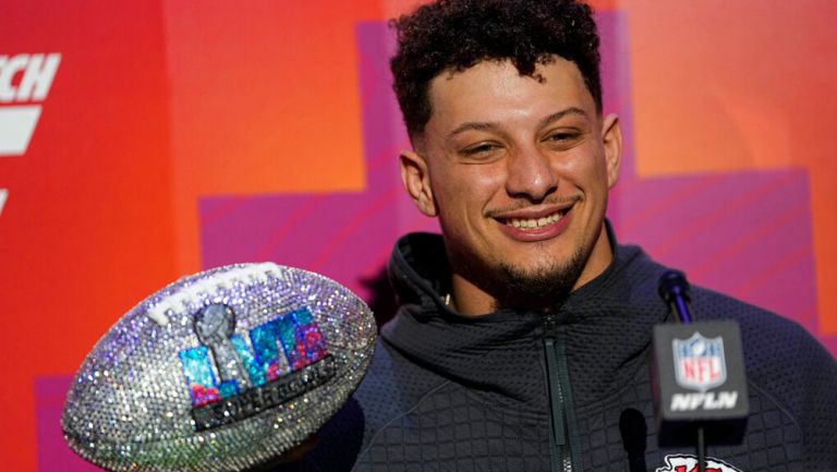 Patrick Mahomes es la estrella del Super Bowl LVII