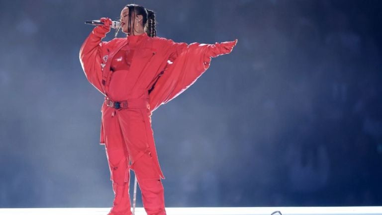 Rihanna ha sido duramente criticada por su show en el Super Bowl