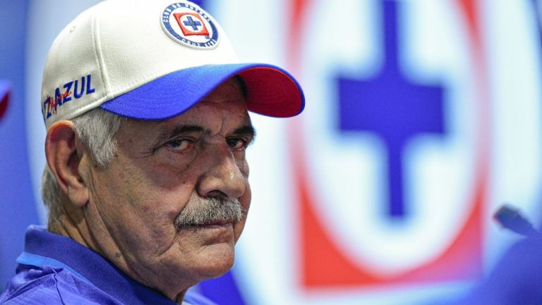 Tuca Ferretti, a firmar inicio exitoso con Cruz Azul en el Azteca en duelo ante Juárez; el DT extiende su legado en Liga MX