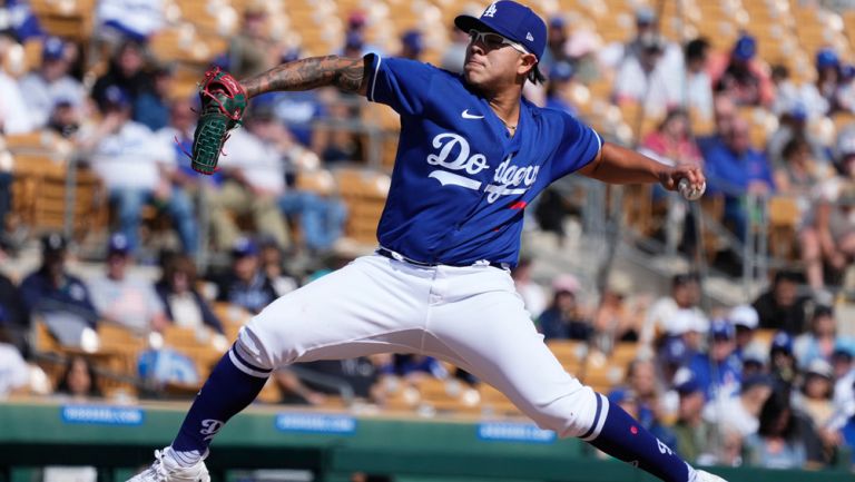 Julio Urías se perfila abrir por Dodgers en día inaugural