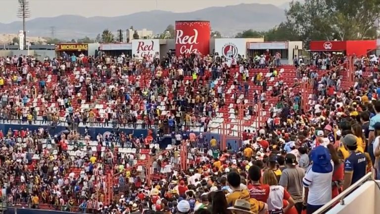 El Alfonso Lastras durante el conato de bronca en al San Luis vs Mazatlán