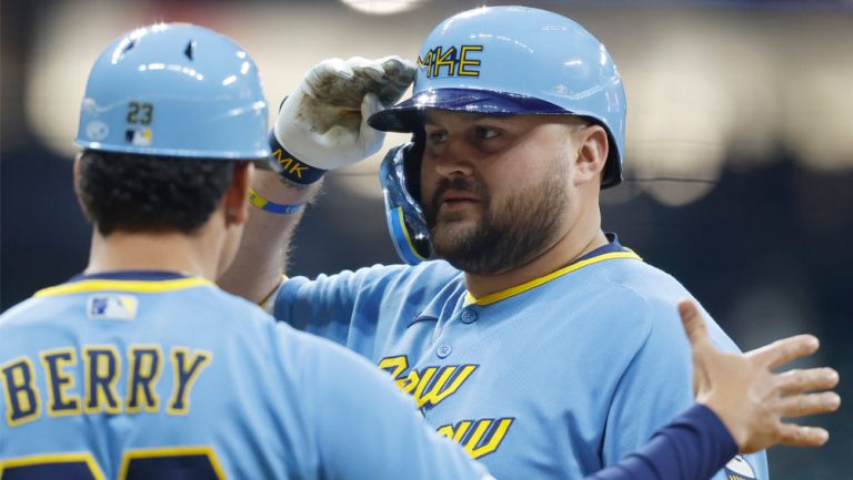 Sencillo de Rowdy Téllez da triunfo a Brewers ante Angels